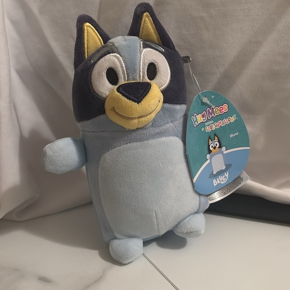 Hug Mees by Squishmallows (BLUEY, BINGO, MUFFIN) - Picture 2 of 7